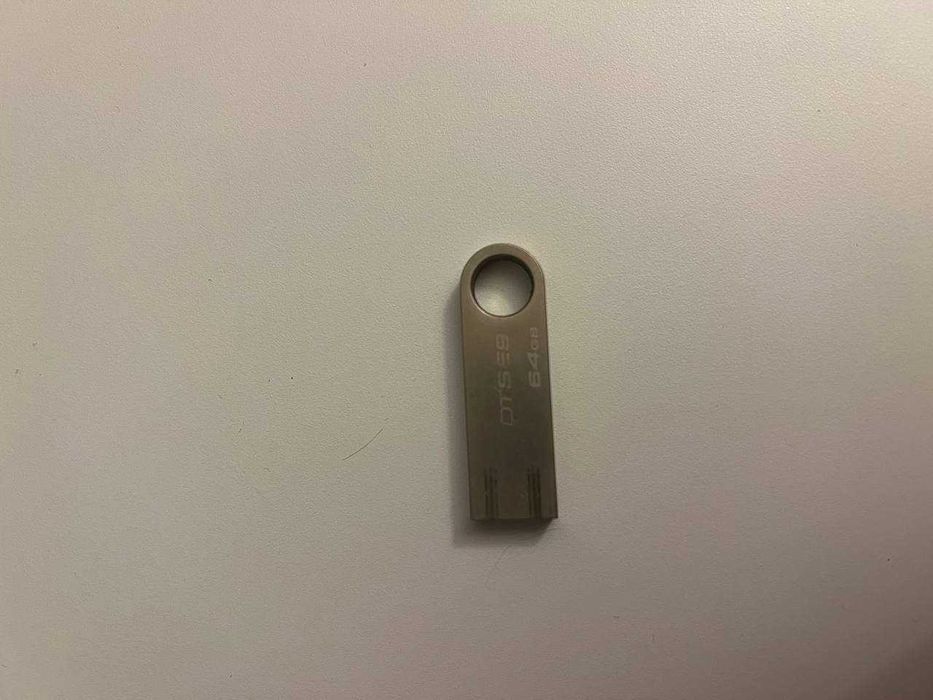 Pendrive Kingston 64GB USB metalowy