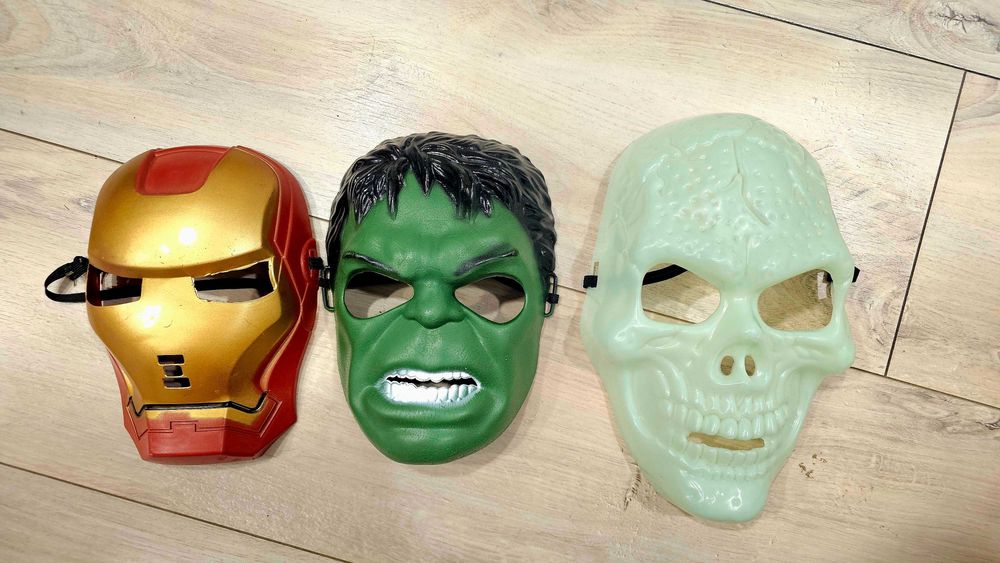 Maska dla dziecka Hulk, Iron Man i swiecaca w ciemności