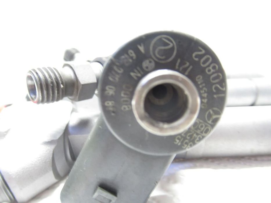 Wtryskiwacz Mercedes C CLK E  2.2 2.7 cdi A6130700687 0445110121