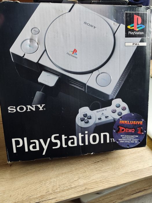 PlayStation 1 SCPH 1002C