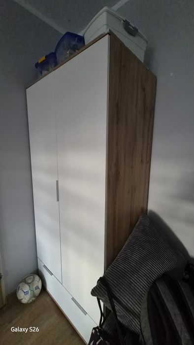 Sprzedam szafe dwudrzwiowa