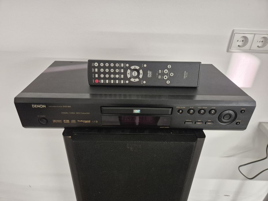 Denon DVD-900 + pilot