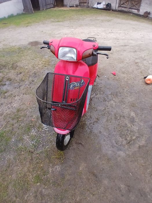 Продам скутер в не робочому  стані..Хонда пал