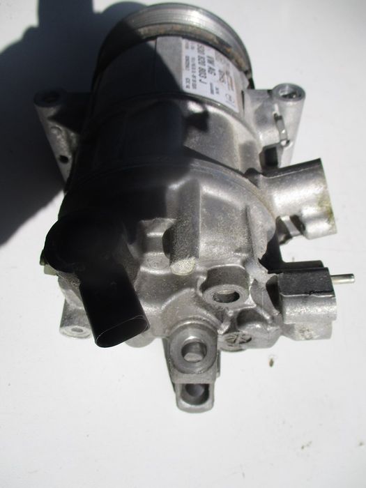 SPRĘŻARKA KLIMATYZACJI 5Q0820803J