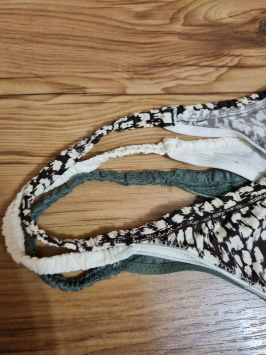 Majtki damskie stringi M/L 3 sztuki koronka