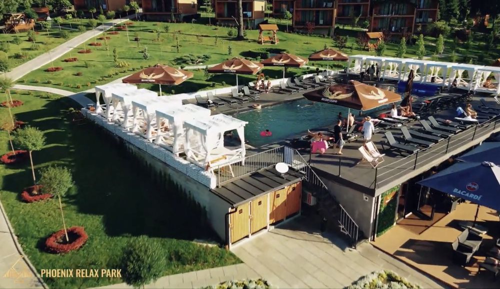 ТРЦ PHOENIX PLAZA 3км до центру Буковель,120м2,2200$/м2,магазин+оренда