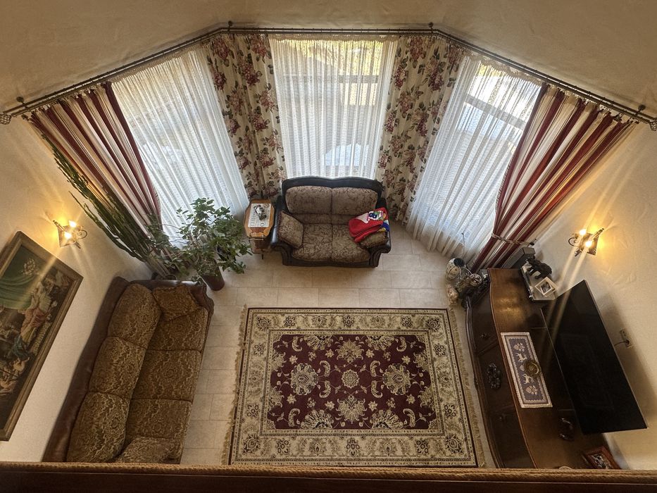 Шикарний будинок с. Малечковичі з ремонтом