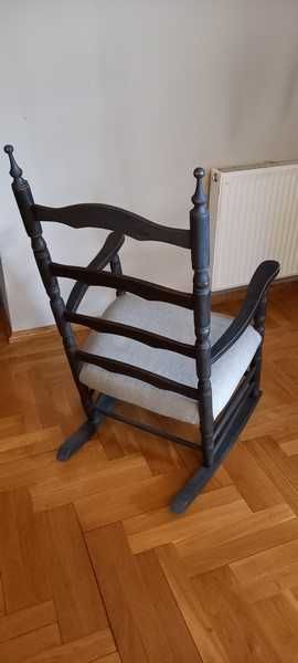 Piękny Fotel bujany