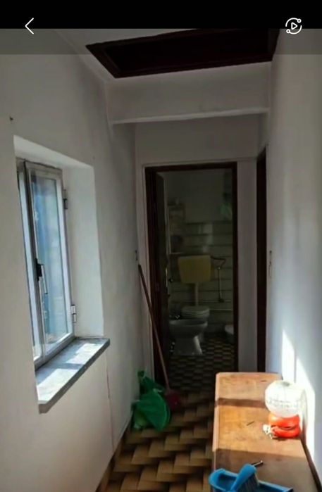 ALUGA-SE Moradia 500€ perto vila Góis 3 pisos  2 quartos  la