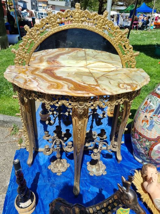 Antiguidades e velharias