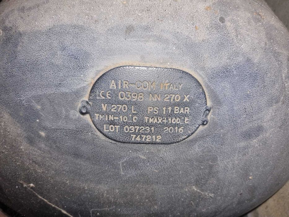 Compressor AEG trifásico