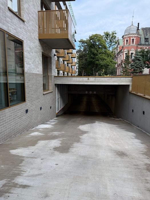 Wrocław – Miejsce Parkingowe w Garażu Podziemnym | ul. Czysta | Bezpieczne i Wygodne - Widok 2