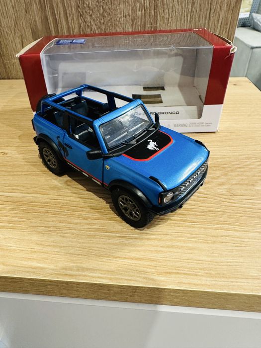 Металева машинка джип Kinsmart Ford Bronco