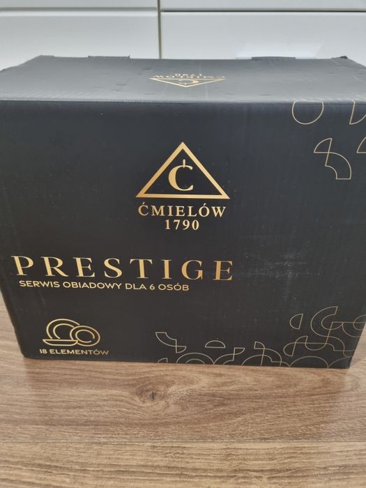 _ Ćmielów _ serwis obiadowy z porcelany dla 6 osób
