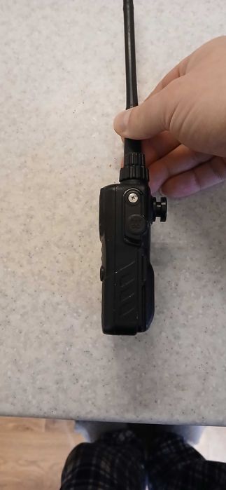 Радіостанція YAESU VX-6