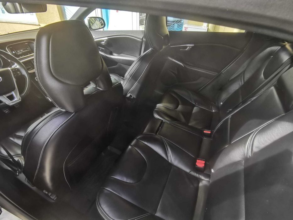 Volvo V40 D2 R-Design 2017 2.0