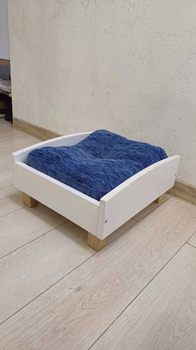 Лежак для кота або маленької собачки