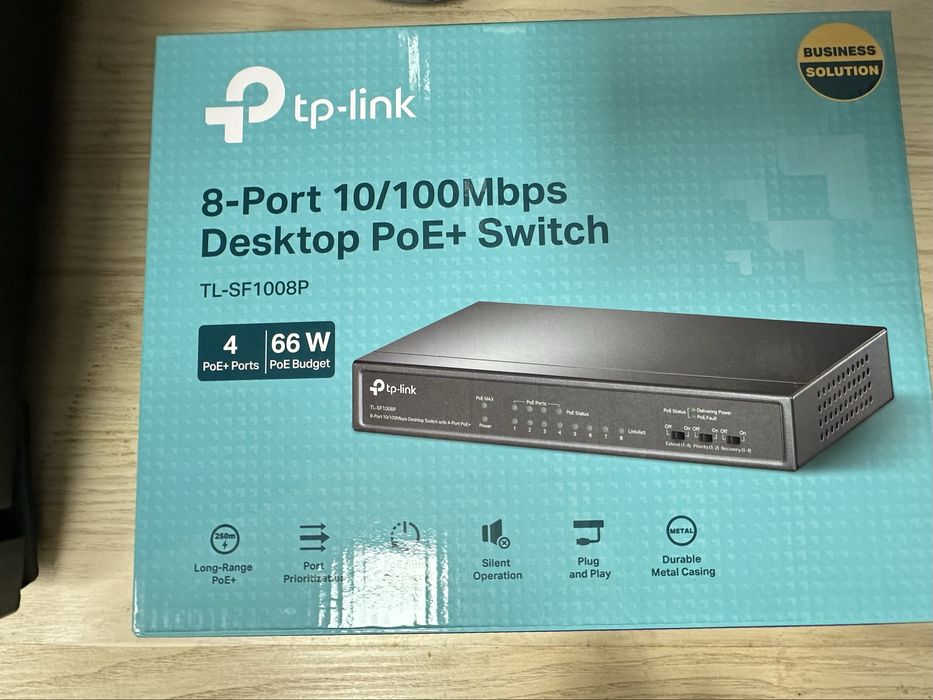 TP Link Desktop PoE + Switch