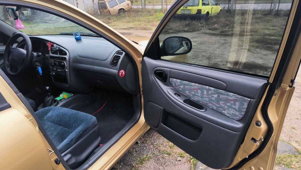 Daewoo Lanos 1.6 комлектация  sx
