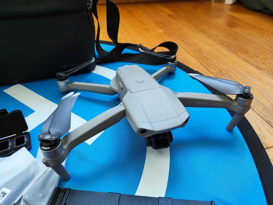 DJI Mavic Air 2 Fly More Combo