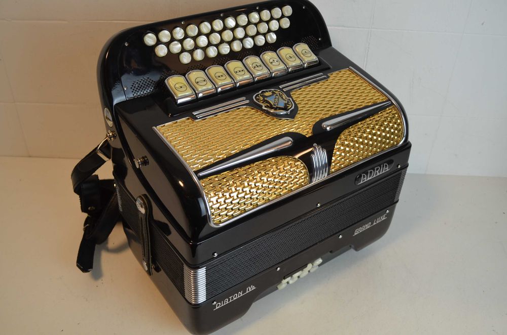 Concertina Adria 4 voz. N04