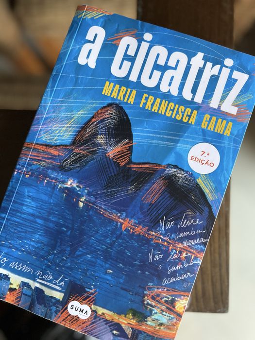 Livro da moda = A cicatriz