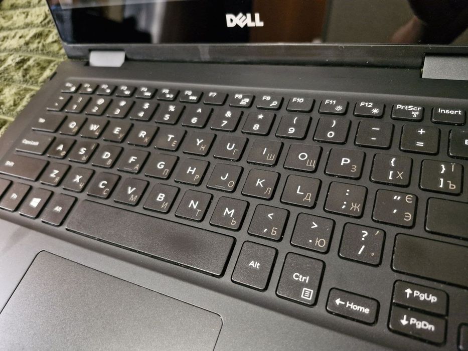 Dell Latitude 3390 2-in-1 | Intel Core i5-8365U | 8GB RAM | SSD 128GB | Full HD IPS Touch Лазерне гравіювання клавіатури