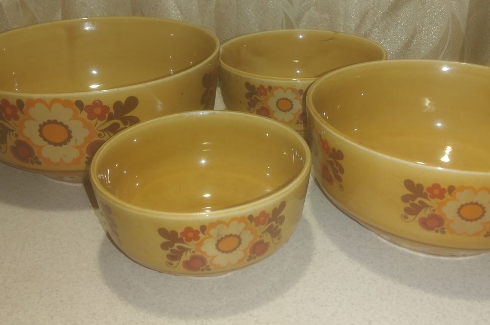 salaterki  kpl 4 szt DDR