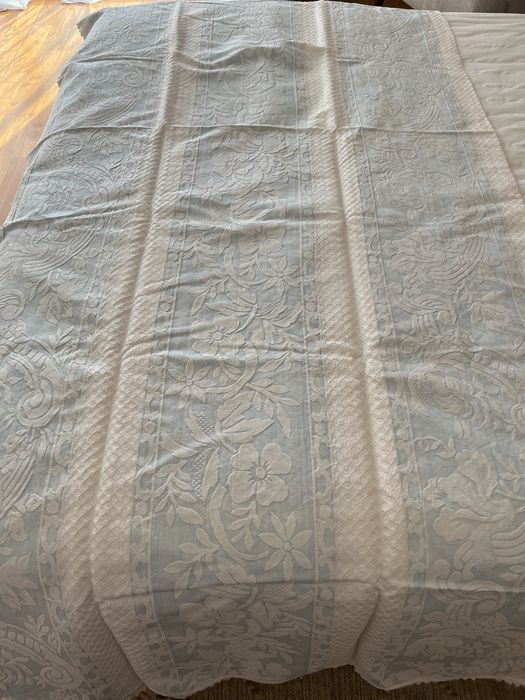 Colcha de algodao e seda antiga