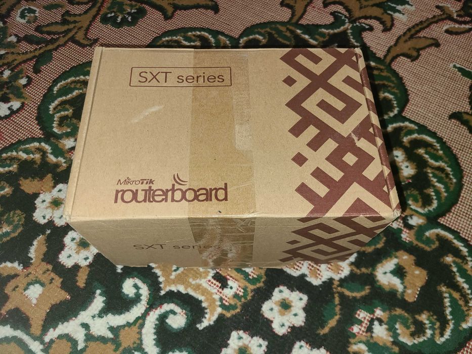 Точка доступу MikroTik SXT LTE6 kit (SXTR&FG621-EA)