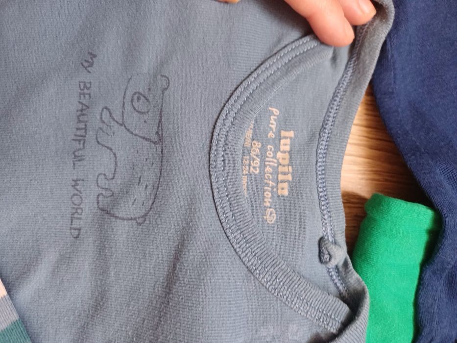 4 body z długim rękawem dla chłopca i 2 pary spodni do spania 92