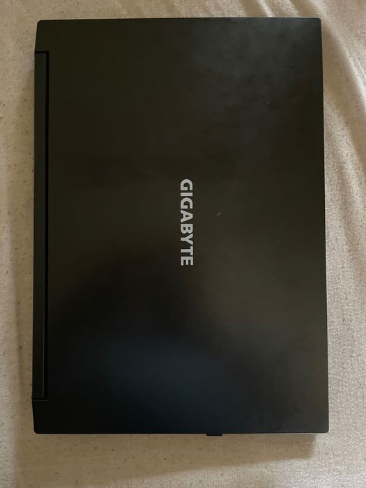 Laptop Gigabyt G5