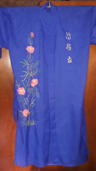 Халат у східному стилі синього кольору