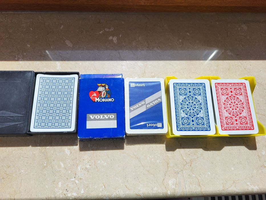 Розпродаж колоди карт покер