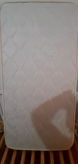 Cama de grades branco