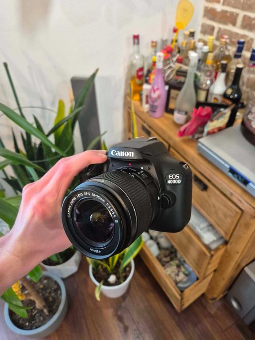 Canon EOS 4000D | stan jak nowy | 18–55 + etui + filtr UV + pełen zestaw