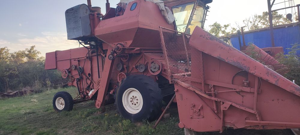 Комбайн Ніва СК5