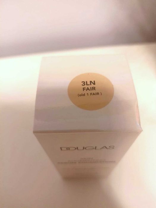 NOWY Douglas Collection podkład Serum Foundation Anti-Ageing 3LN FAIR