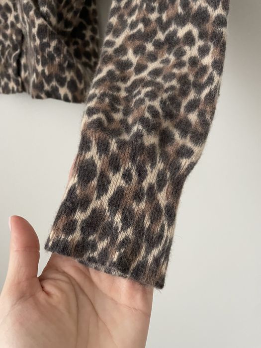 Вовняний кардиган в принт лео xs zara стиль