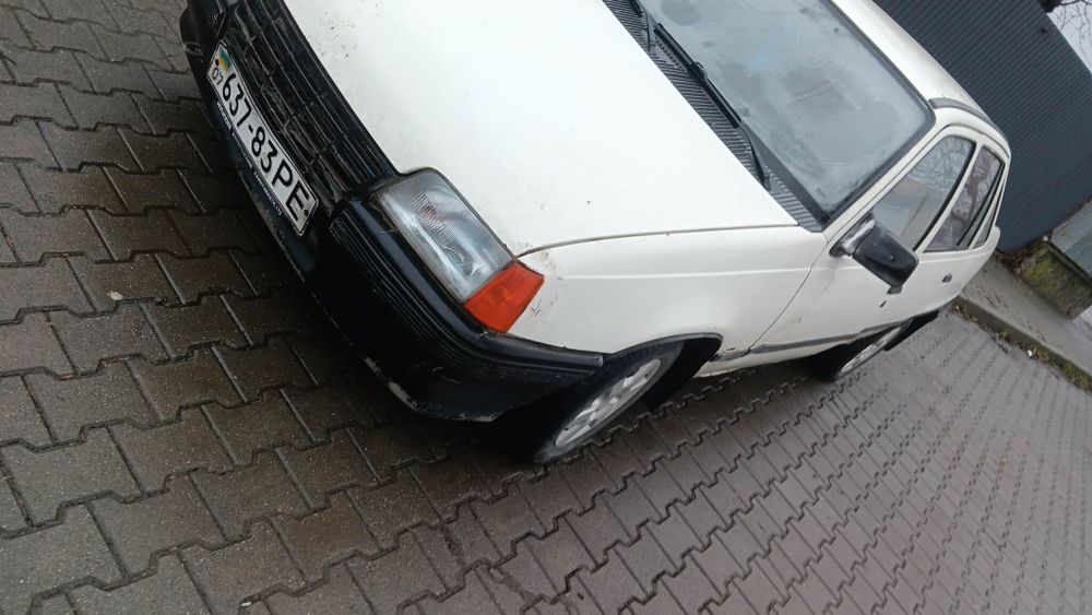 Опель мотор 13 бенцін