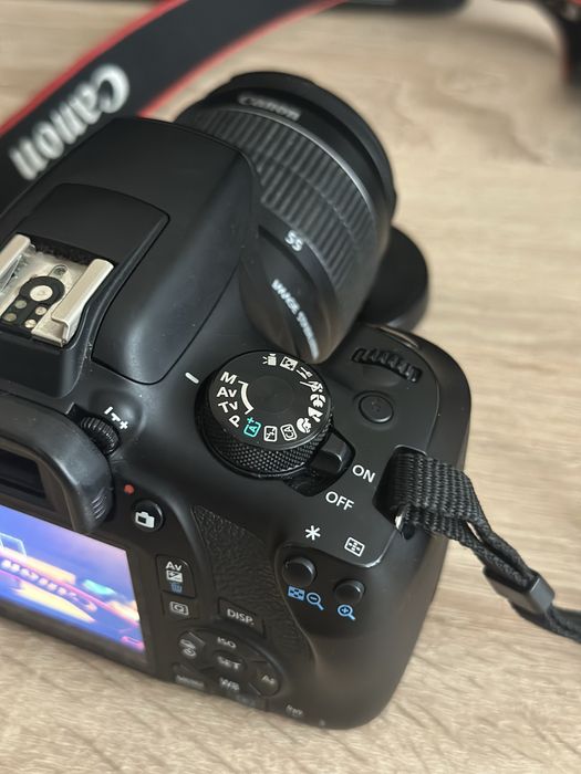 Canon EOS 1300D