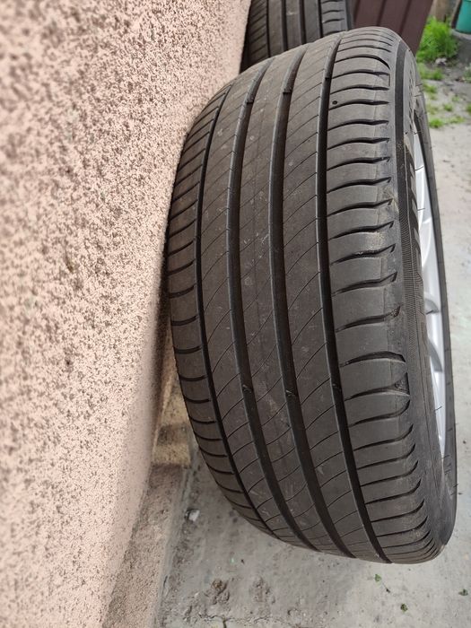 Резина Michelin літня 235/55 R17