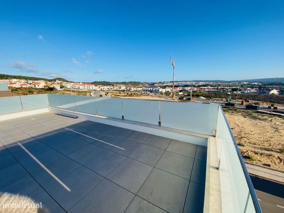 Moradias T4 de qualidade superior com piscina - Salir do Porto