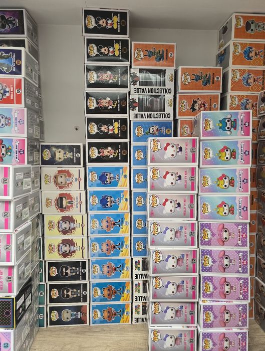 Centenas de figuras para venda