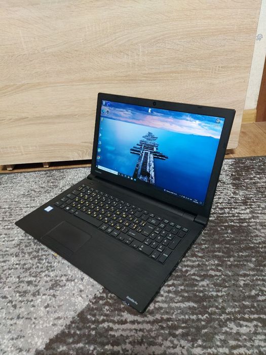Мощный ноутбук тошиба DDR4 8гб