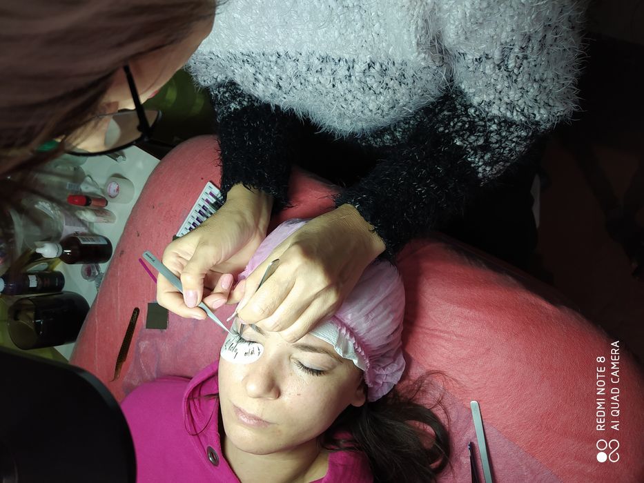 Обучение Наращиванию ресниц