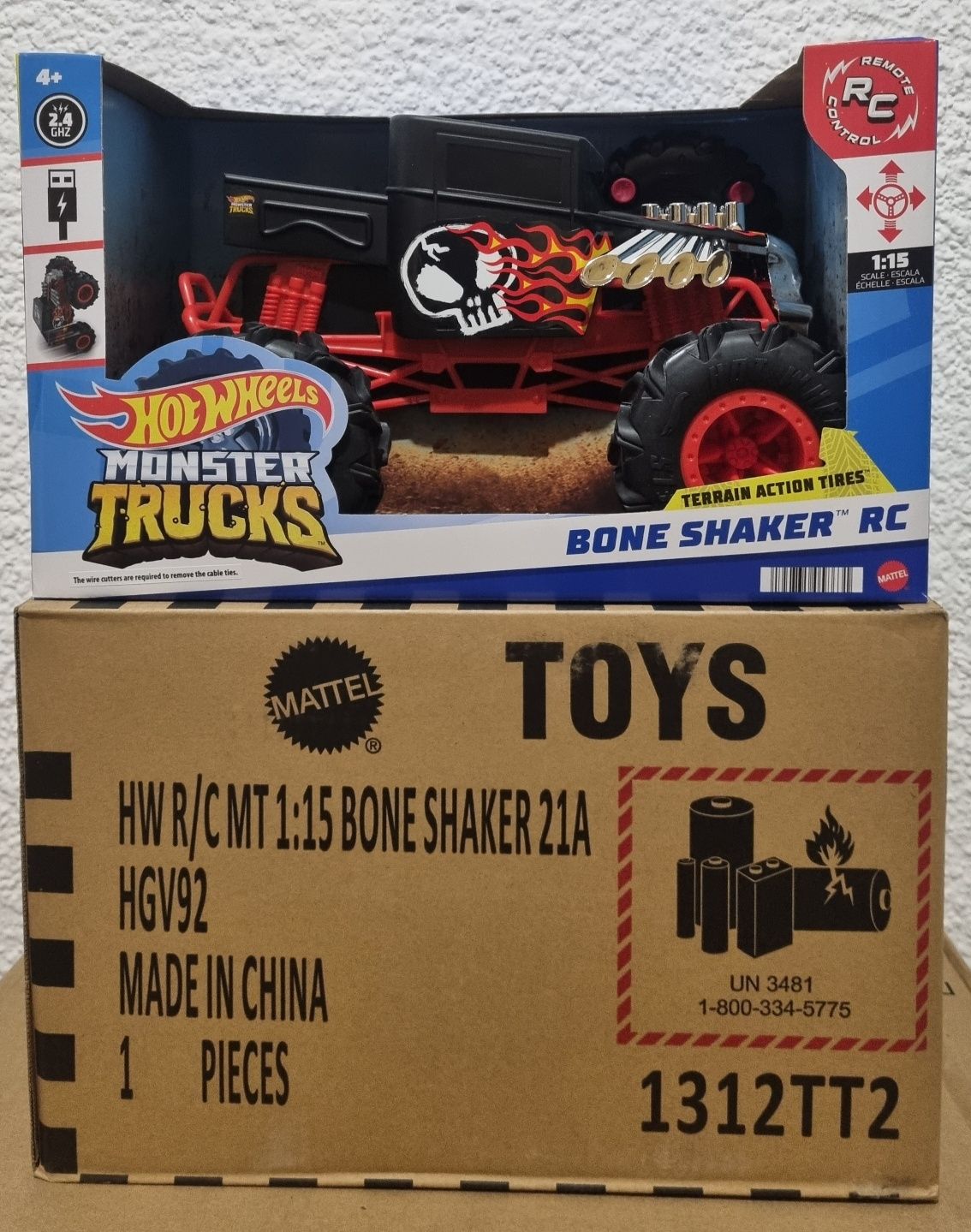 Hot Wheels 1:15 Bone Shaker R/C Monster Truck - HGV92