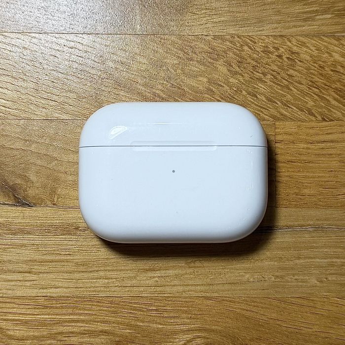 Apple AirPods Pro 1 gen. z etui A2190 - oryginalne, etui Lightning