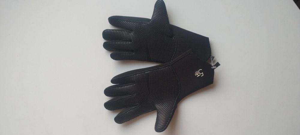 Неопреновые ботинки Gul Powerboot ,перчатки.