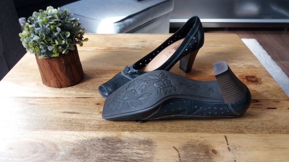 buty skórzane, pantofle, szpilki, półbuty - rozmiar 38